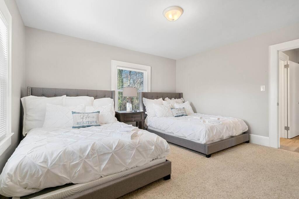 シャーロット Cozy 4B Retreat Near Uptown King Beds Sleeps 12ヴィラ エクステリア 写真